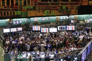 場(chǎng)內(nèi)交易