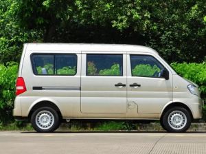 &nbsp;面包車&nbsp;