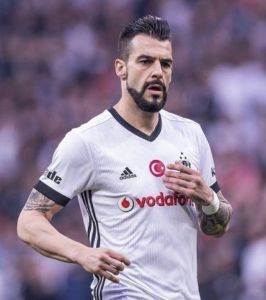 阿爾瓦羅·內(nèi)格雷多 阿爾瓦羅·內(nèi)格雷多