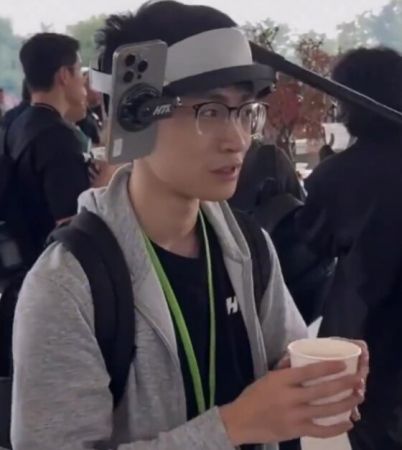 何同學(xué) 何同學(xué)